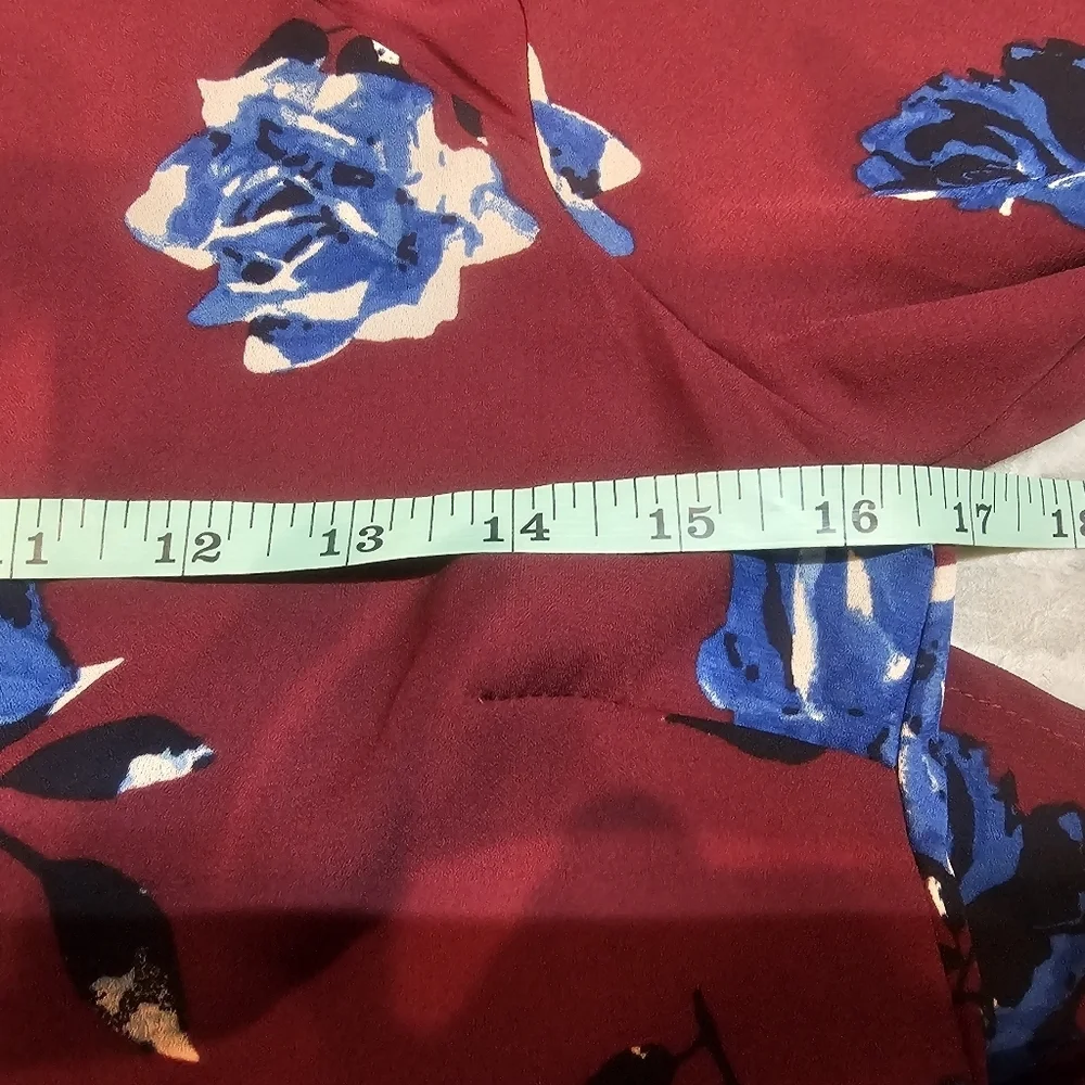 NWT GB Gianni Bini Wine Floral Ruffle Romper – Size Small Long Sleeve